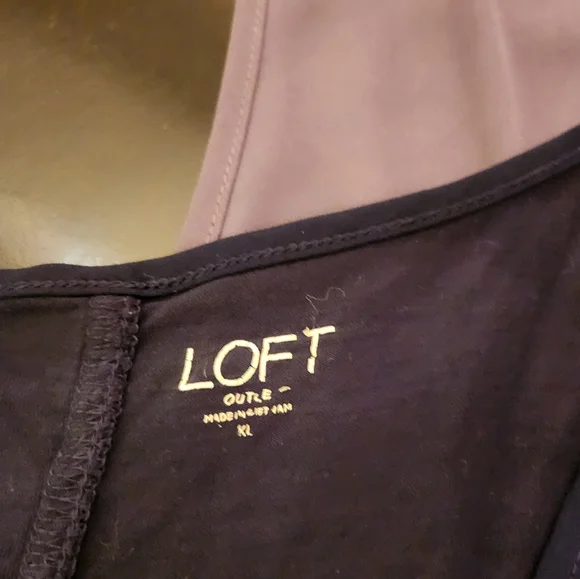 (2) LOFT sleeveless shirts - Picture 6 of 10